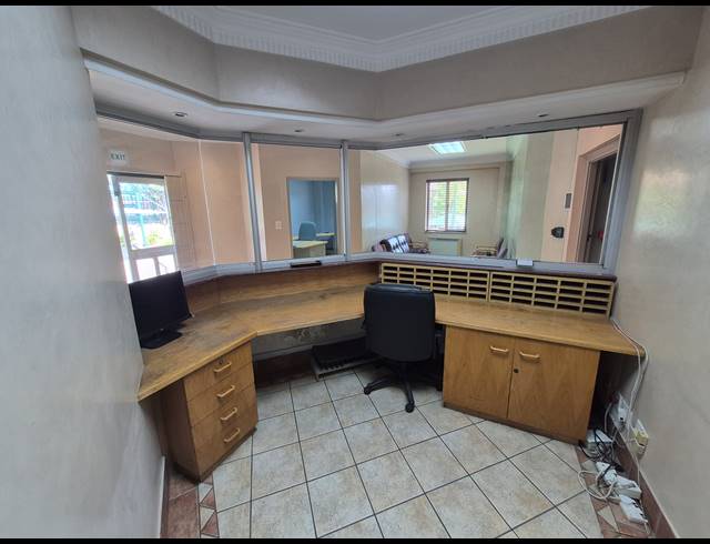 1,500M² OFFICE FOR SALE IN WOODMEAD